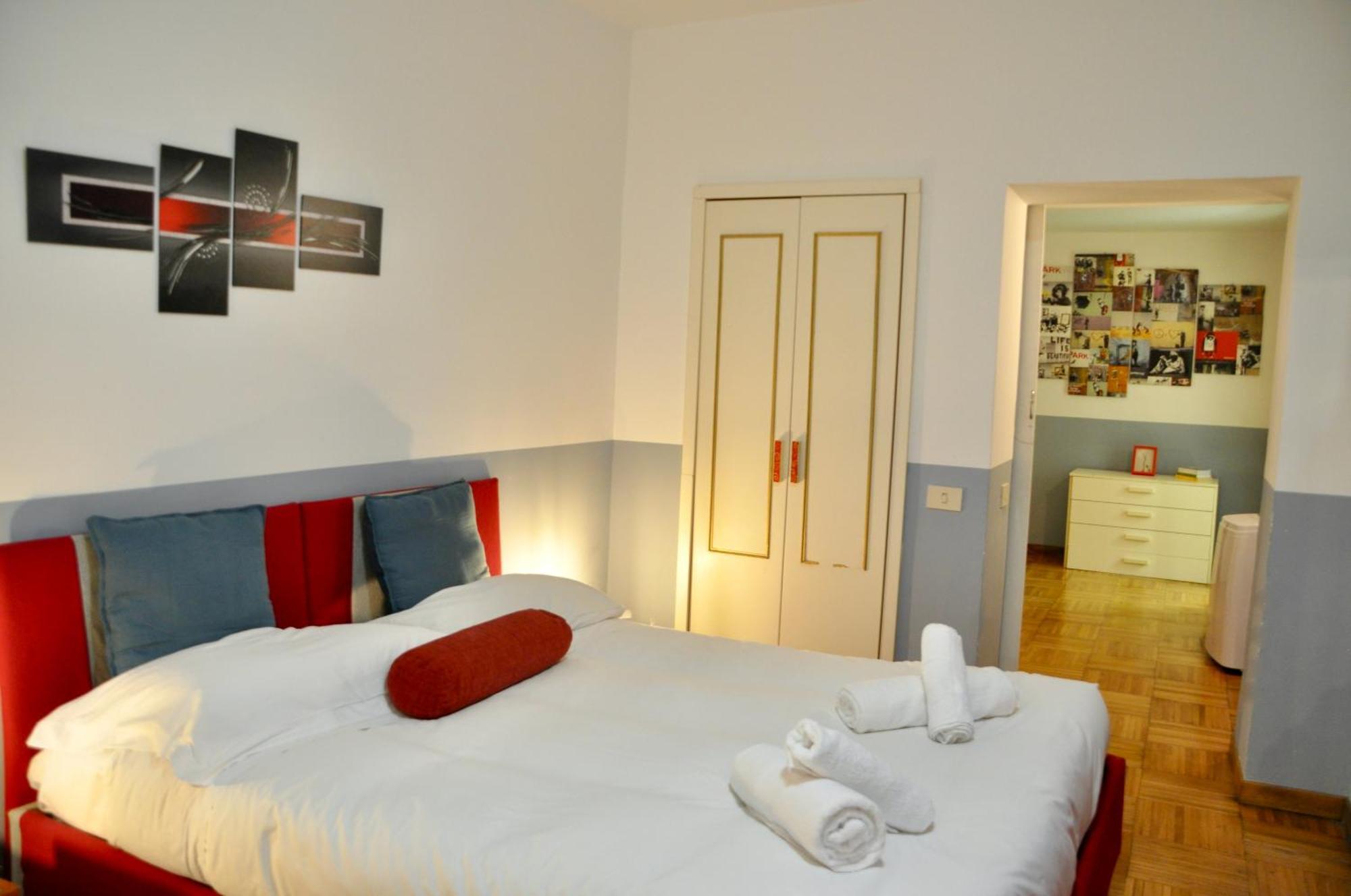 B&S Domus Colosseo Рим Екстер'єр фото